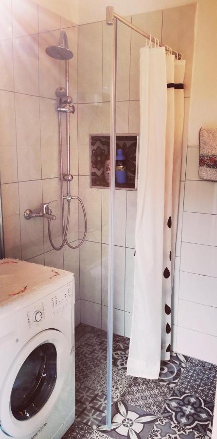 Holiday Home Burba คอมีชา ภายนอก รูปภาพ
